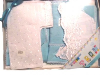 Комплект для новорожденного голубой из 7-и предметов в подарочной коробке